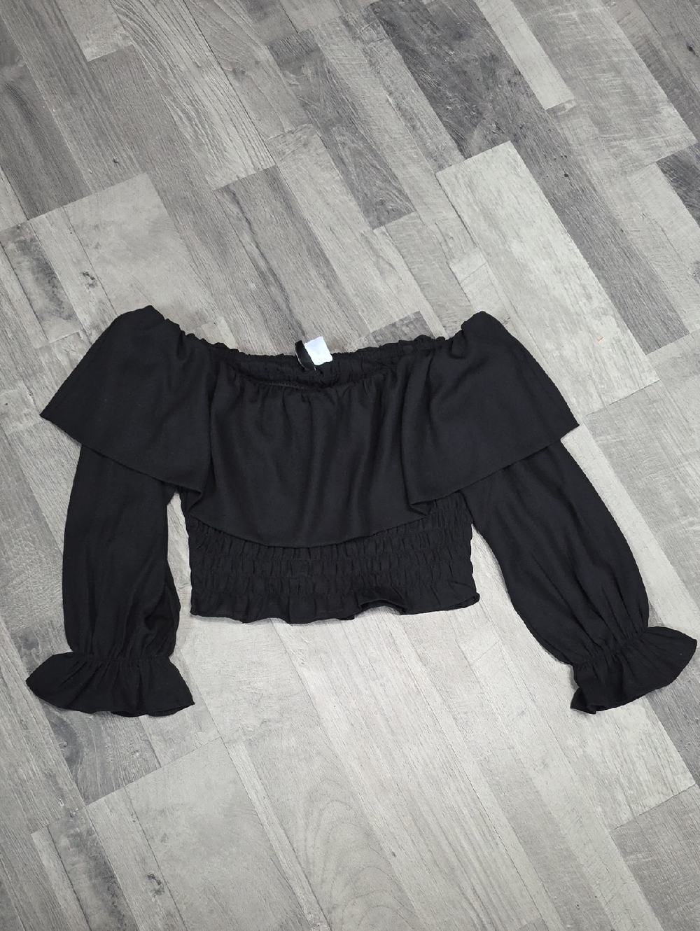 NWOT, H&M • Black Off Shoulder Ruffle Long Sleeve Crop Top, Size XS